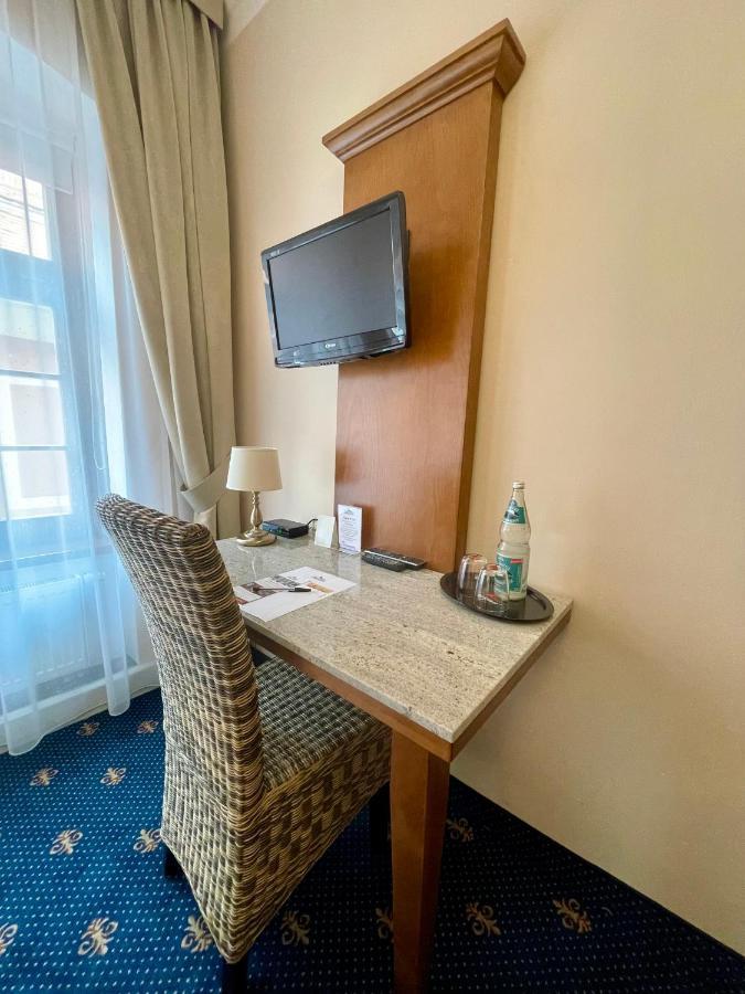 Hotel Italia ゲルリッツ エクステリア 写真